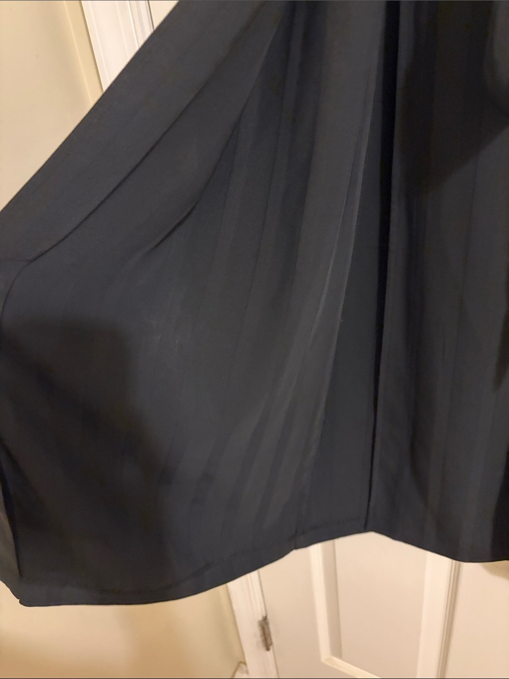 Banana Republic Black Wrap Midi Robe small - Picture 5 of 10